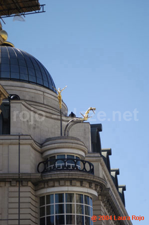 21 statues